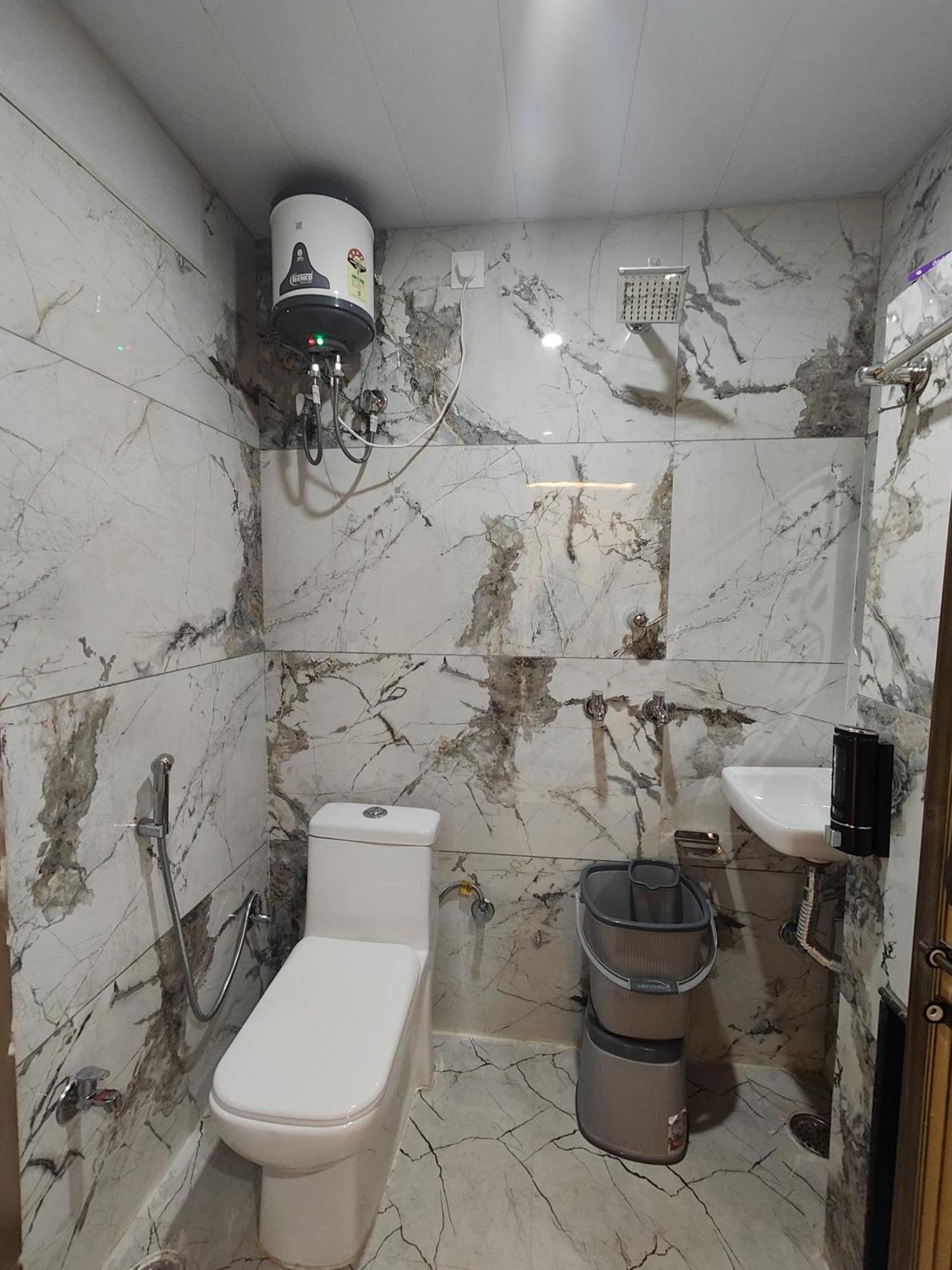 Hotel Mangal Murti Варанаси Экстерьер фото